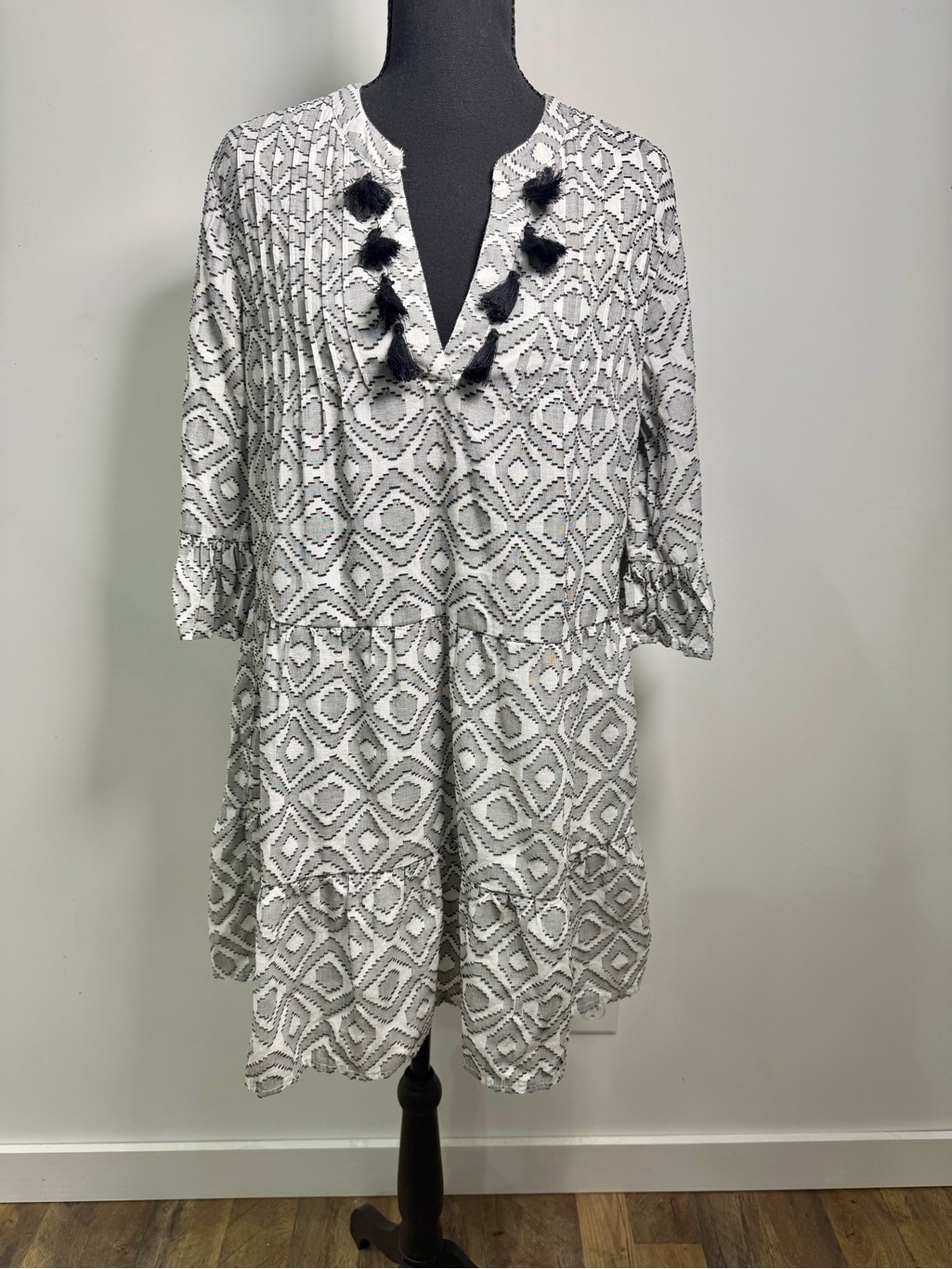 Tommy Bahama White Black Dress Or Cover Up Tassels Boho Size Small